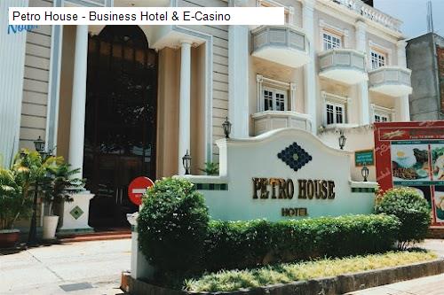 Petro House - Business Hotel & E-Casino